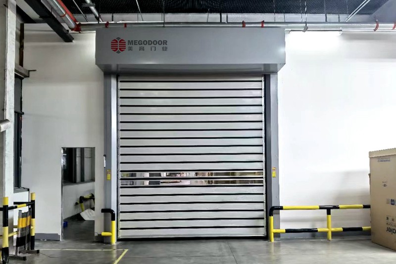 涡轮硬质快速门：工业门领域的革命性突破缩略图